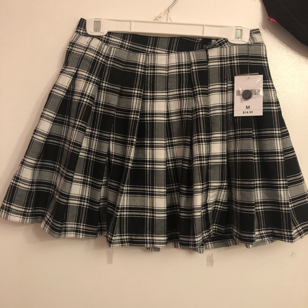 NWT Forever 21 Plaid Pleated Mini Skirt